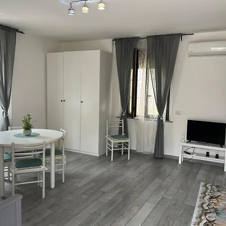 Nicole House Appartement Legnano Buitenkant foto
